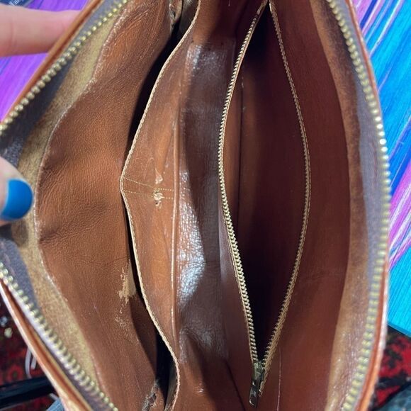 🔷️Louis Vuitton Vintage Boho Bag with Fringe - Picture 8 of 9